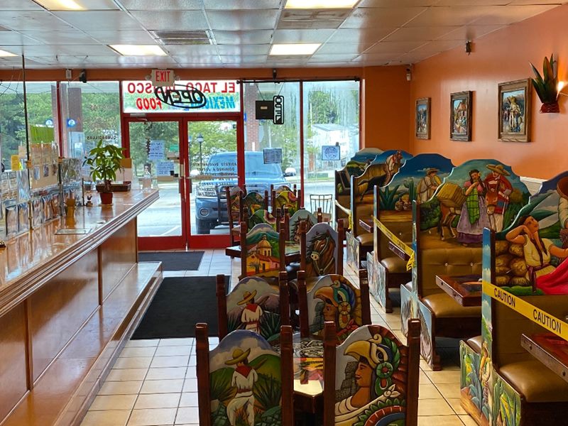El Taco Jalisco interior
